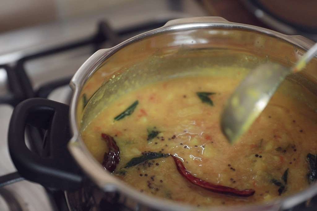 tadka preparation for potato curry