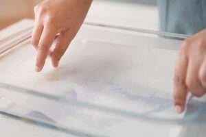 butter paper on glass tray