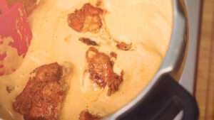 chicken in gravy