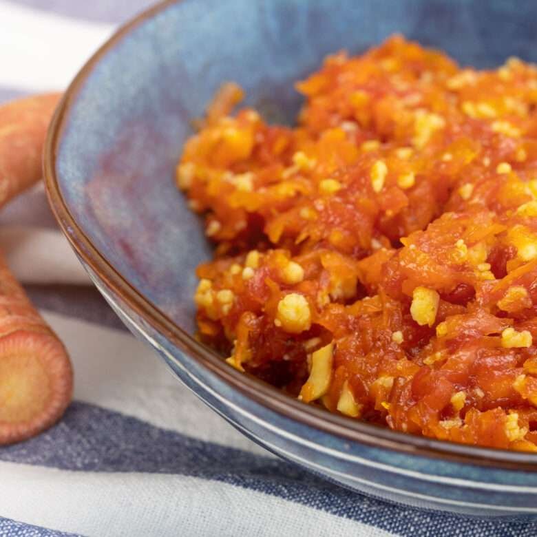 closeup of carrot halwa