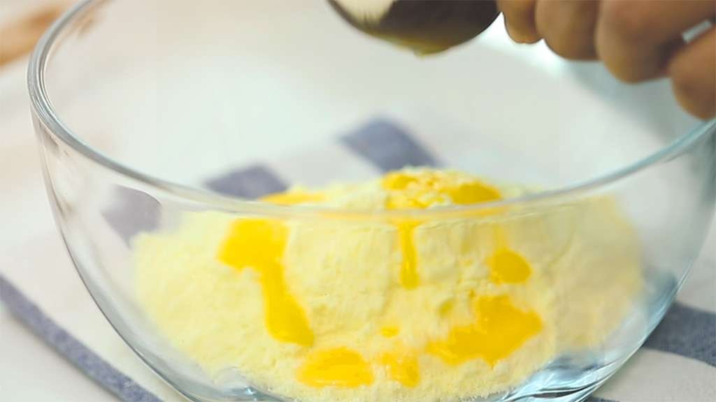 milk powder and ghee in a bowl