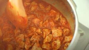beef cubes with spicy curry in pressure cooker